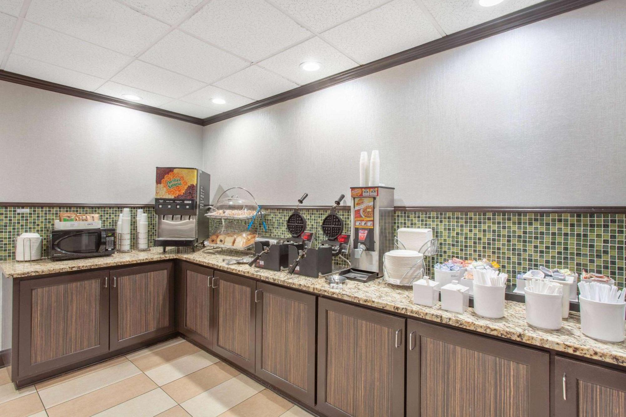 Wingate By Wyndham Charleston Coliseum Hotel North Charleston Luaran gambar