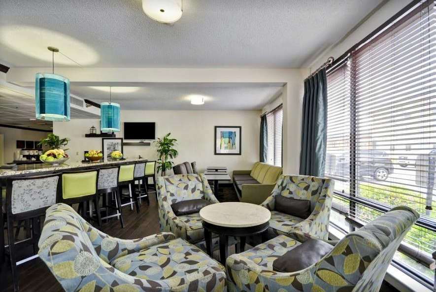 Wingate By Wyndham Charleston Coliseum Hotel North Charleston Dalaman gambar